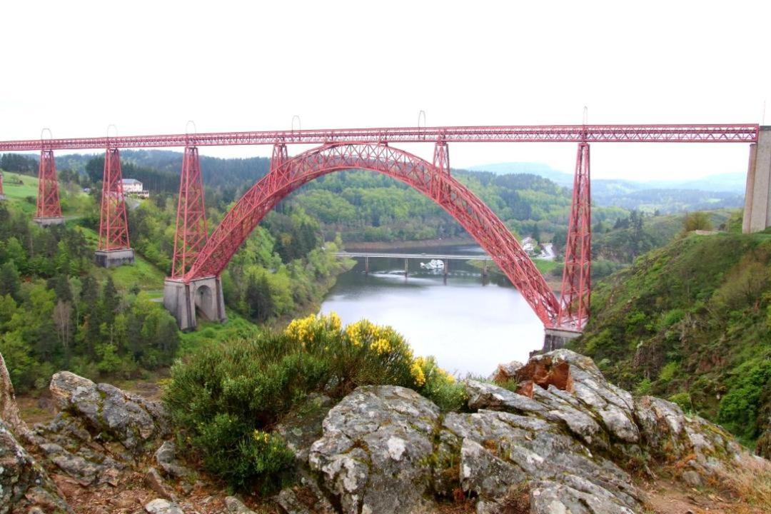 Relais Des Gorges De La Truyere Leilighet Anglards de Saint Flour Eksteriør bilde